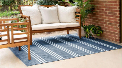Unique Loom Outdoor Collection Area Rug - Anguilla (7' 1' x 10' Rectangle, Blue/ Ivory)