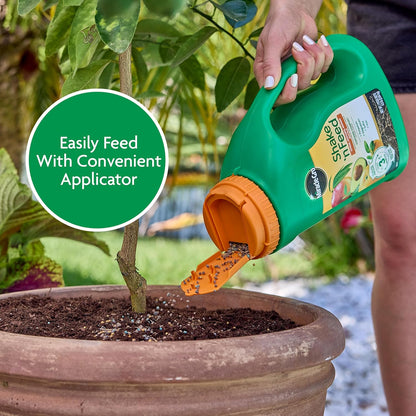 Miracle-Gro Shake 'N Feed Plant Food - Nourishing Citrus, Avocado & Mango Trees | 4.5 lbs
