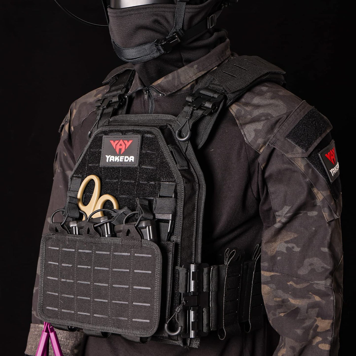 BOMTURN Tactical Vest for Men Quick Release Laser-Cutting Modular Vest for Outdoor