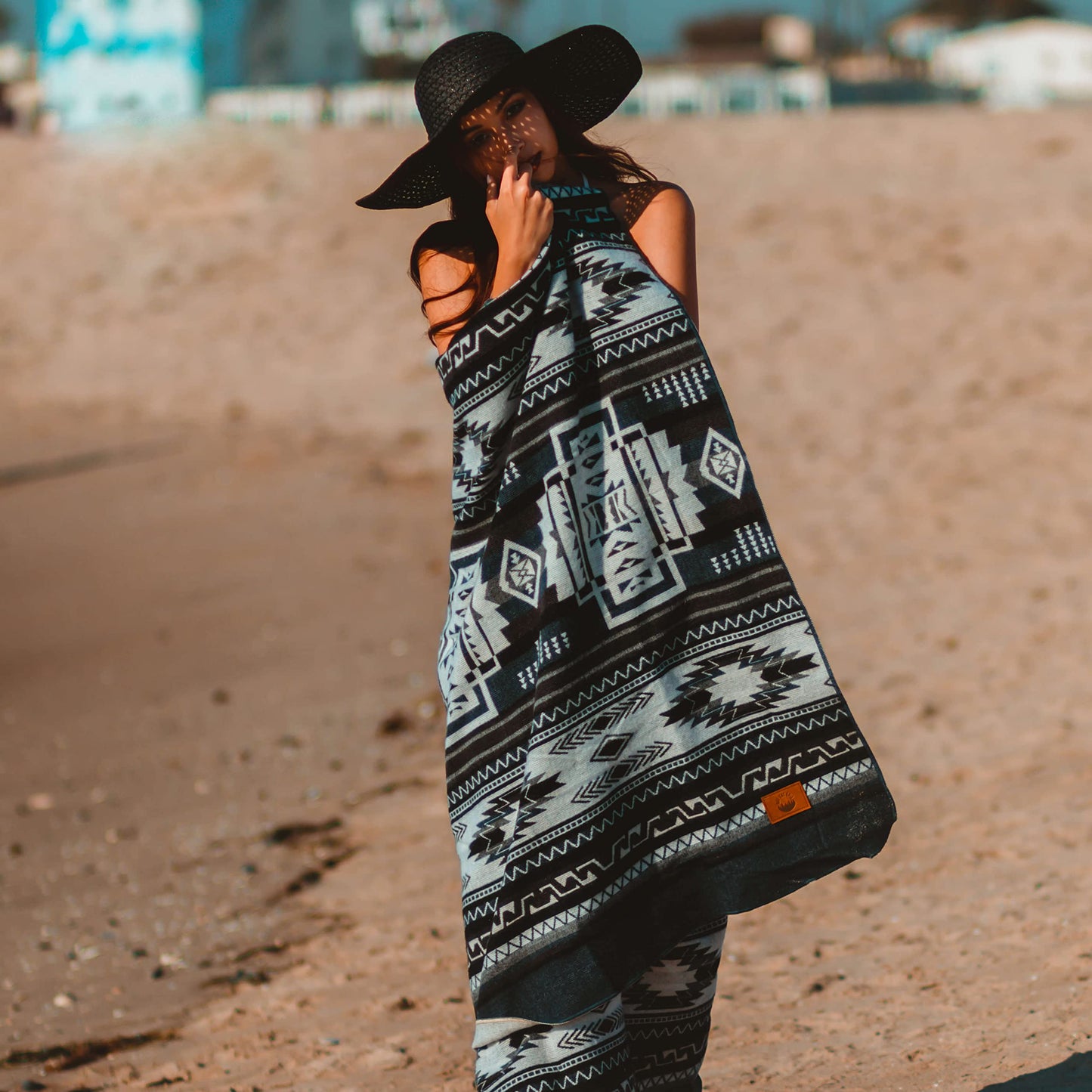 Off the Grid Inca Aztec Throw Blanket | Southwest Indian Navajo Boho Style | Native Woven Western Cover for Camping, Bedding, Couch
