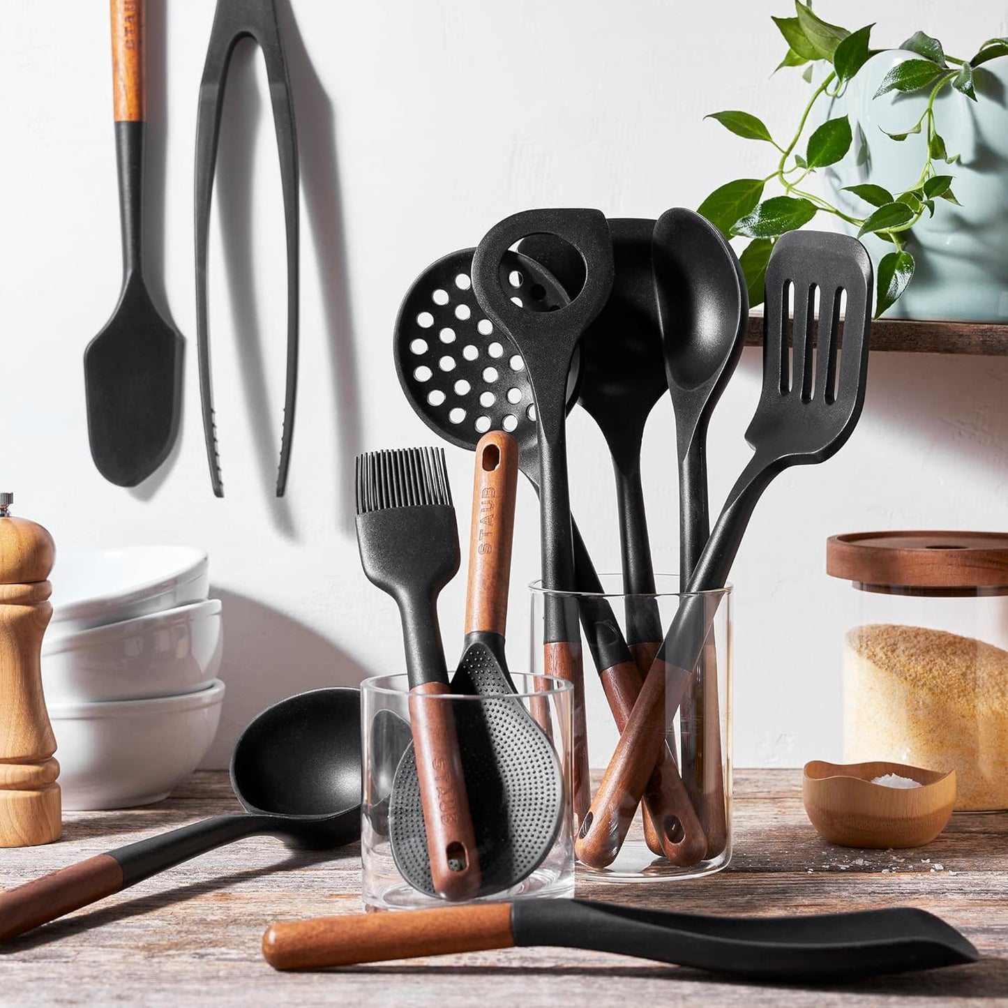 STAUB 11-Piece Cooking Utensil Set - Silicone with Wood Handle for Durable Kitchen Use