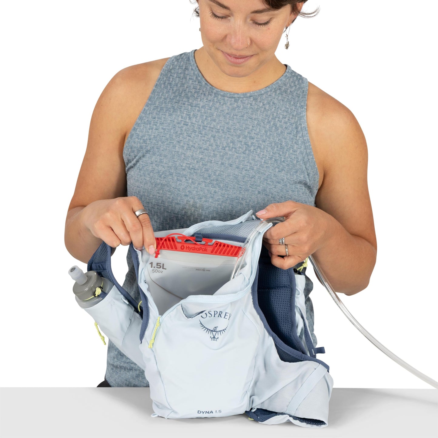 Osprey Dyna 1.5L Women's Running Hydration Vest with Hydraulics Soft Flasks - Adjustable Water Pack with Pockets, Dawn Blue, Large