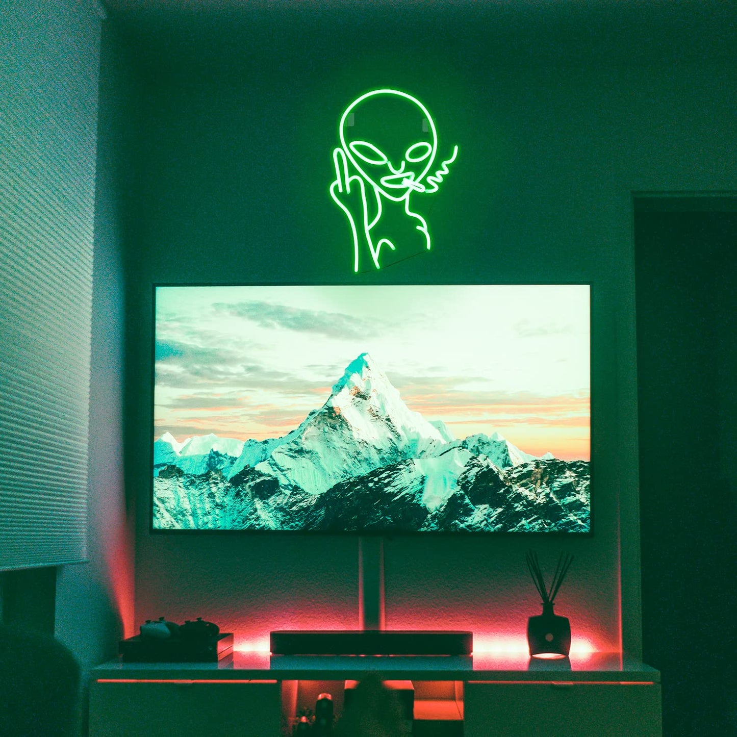 LUCUNSTAR UFO Neon Sign For Room,Alien Spaceship Dimmable LED Neon Light, Space Neon Signs for Wall Decor, Blue UFO Neon Light up Sign for Bedroom Game Room Wall Decor,Ufo Lovers
