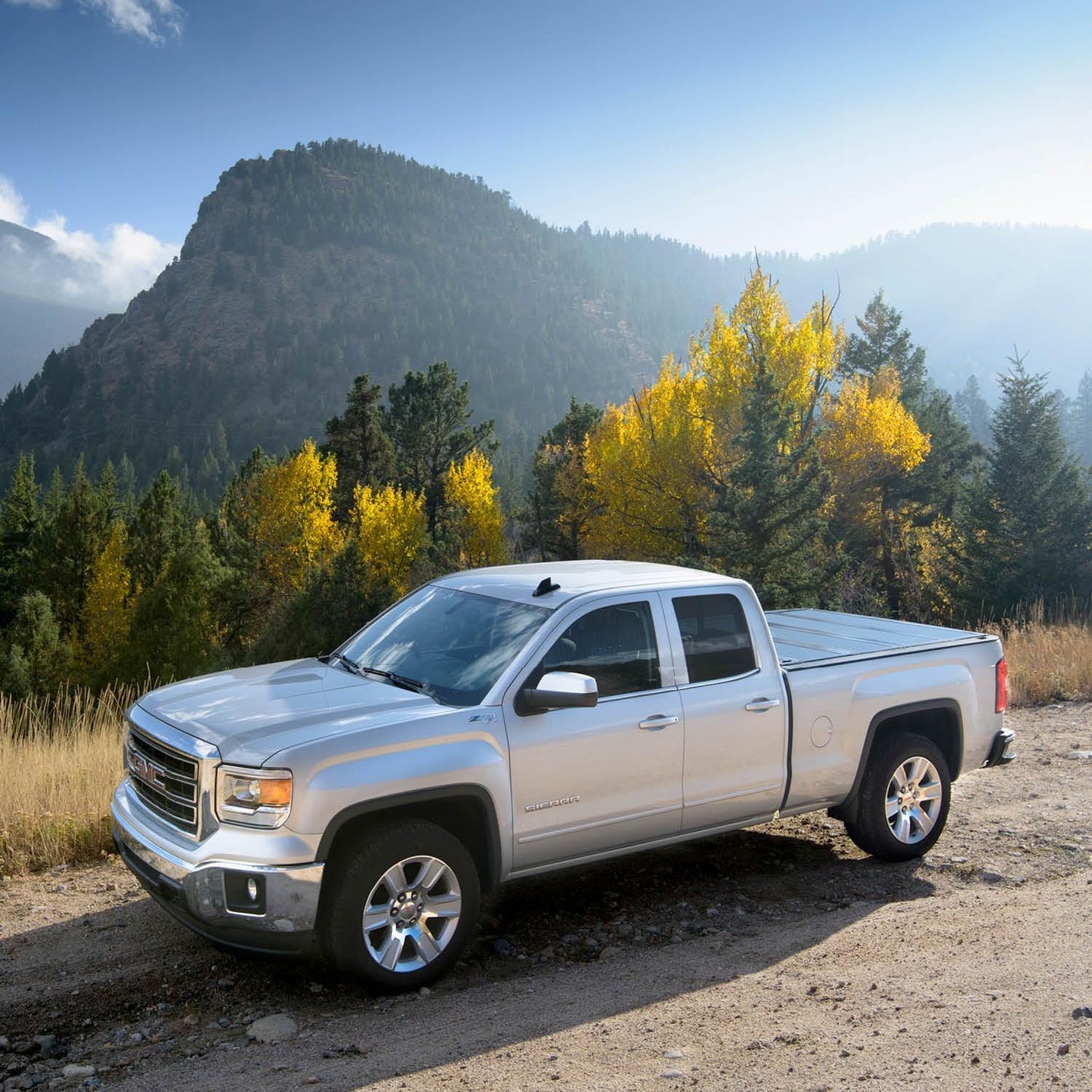 RealTruck BAK BAKFlip F1 Hard Folding Truck Bed Tonneau Cover | 772309 | Fits 2004-2014 Ford F-150 5' 6" Bed (66")