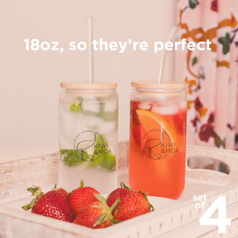 KIWI & MOA Drinking Glasses 18oz Capacity, with Bamboo Lids and Glass Straws, Set of 4, for Mixed Drinks, Cocktails, Beer, Iced Coffee/Tea, Fresh Juice, Smoothies, Parties/Gifts (Branded)