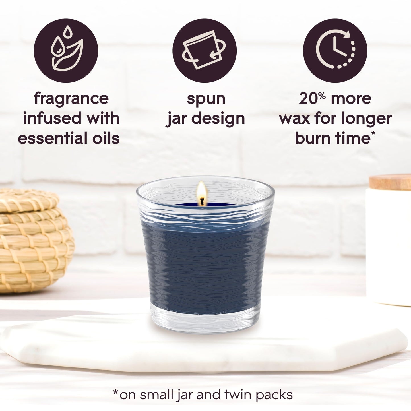Glade 1-Wick Scented Candle Jar, Smooth Bourbon & Oak, Air Freshener Infused with Essential Oils, 4.08 Oz