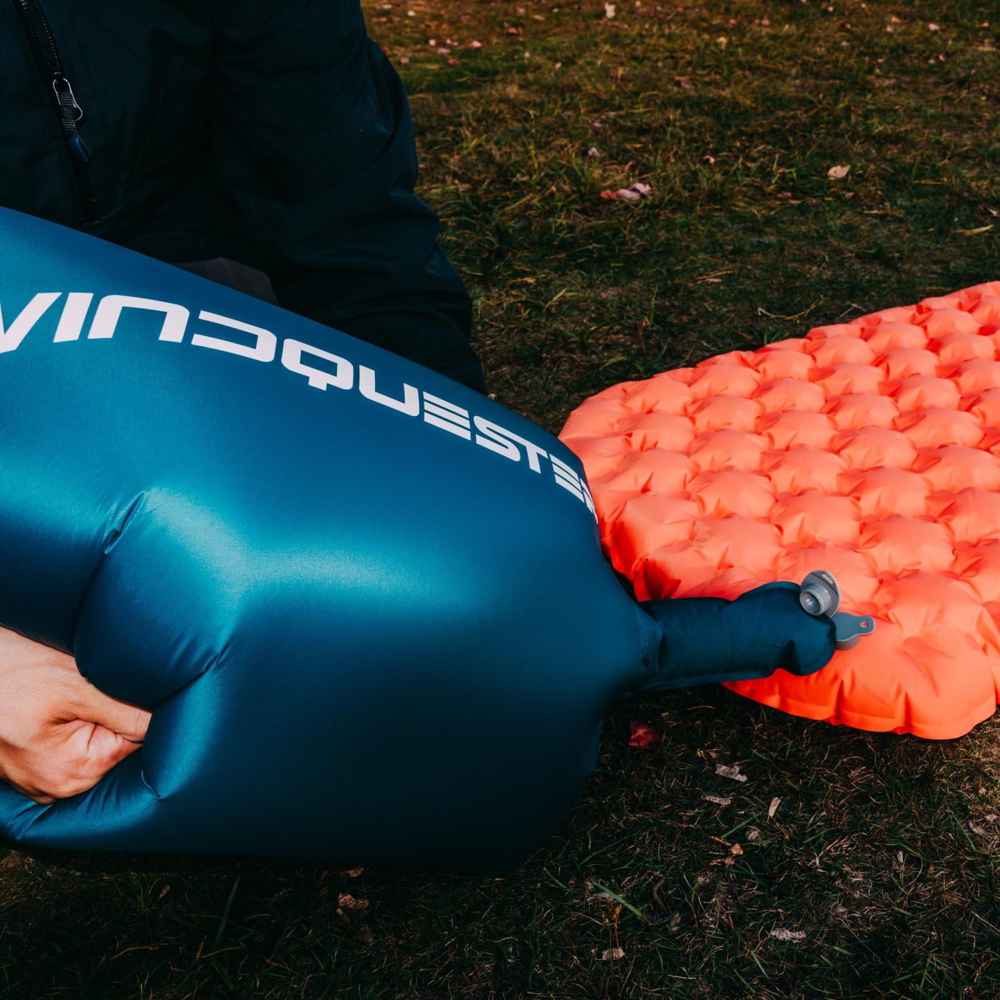 WINDQUESTER Elevate X Inflatable Sleeping Pad – 4-Season Lightweight Camping Mattress, ASTM R-Value 7.5, Durable Waterproof Nylon, Compact Backpacking Sleeping Mat for Winter Trekking & Extreme Cold