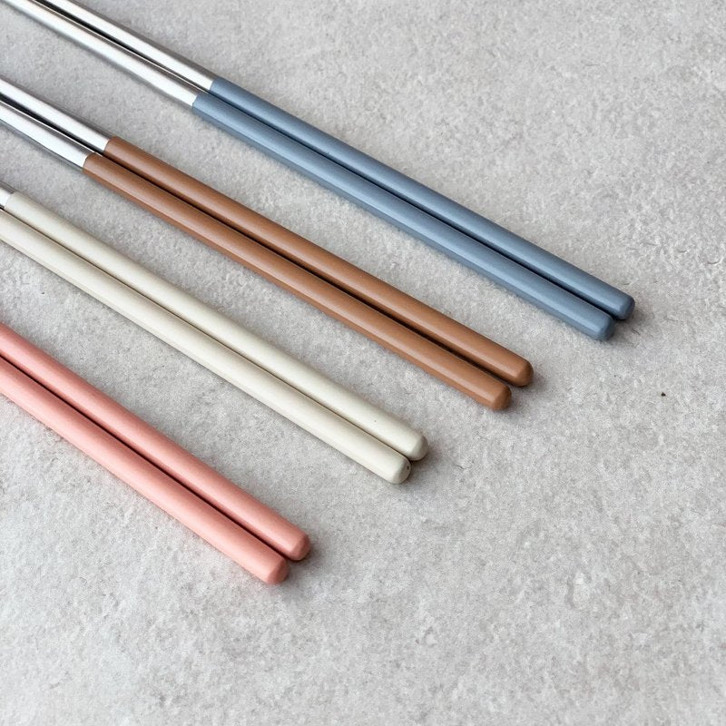 304 Stainless Steel durable Lightweight Korean-style Beautiful Cutlery Spoon and Chopsticks Set Scratch Resistant 2Pieces (Ivory+Brown)