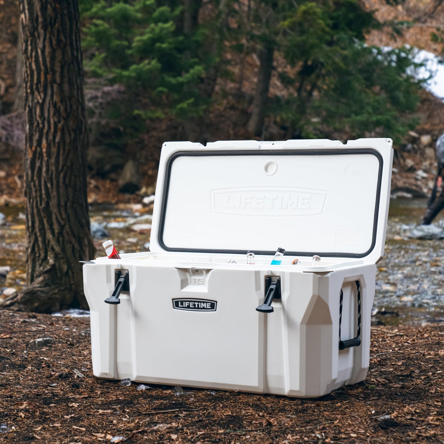 Lifetime 115‑Quart High Performance Cooler, Up to 10‑Day Ice Retention, IGBC Bear‑Resistant, Camping & Hunting Ice Chest with Cutting Board Divider