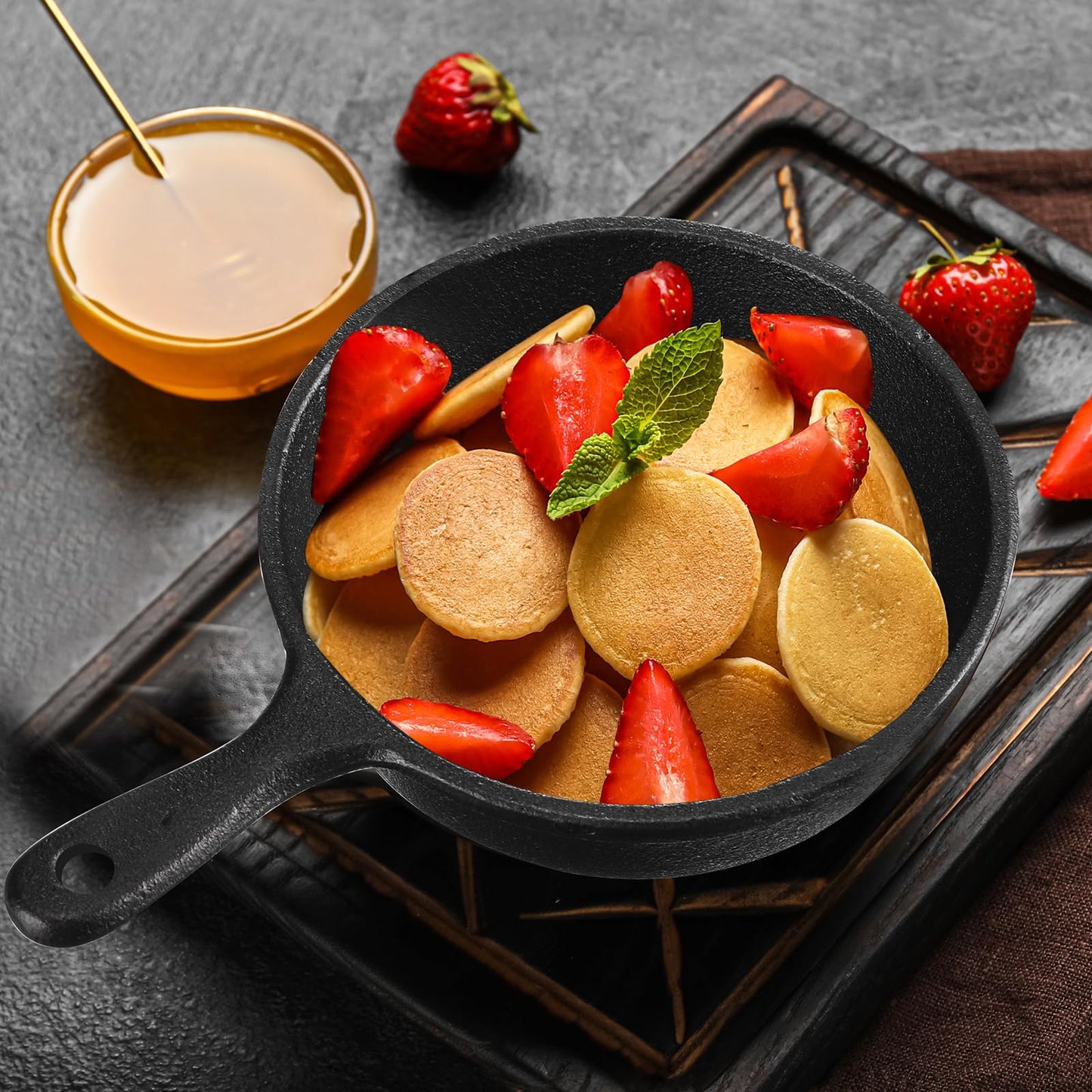 Remerry 40 Sets 4 Inches Cast Iron Skillets Mini Black Iron Nonstick Frying Pan Small Sizzling Plate Egg Pan Cast Pot Bundle with Oil Brush for Indoor and Outdoor Restaurant Kitchen