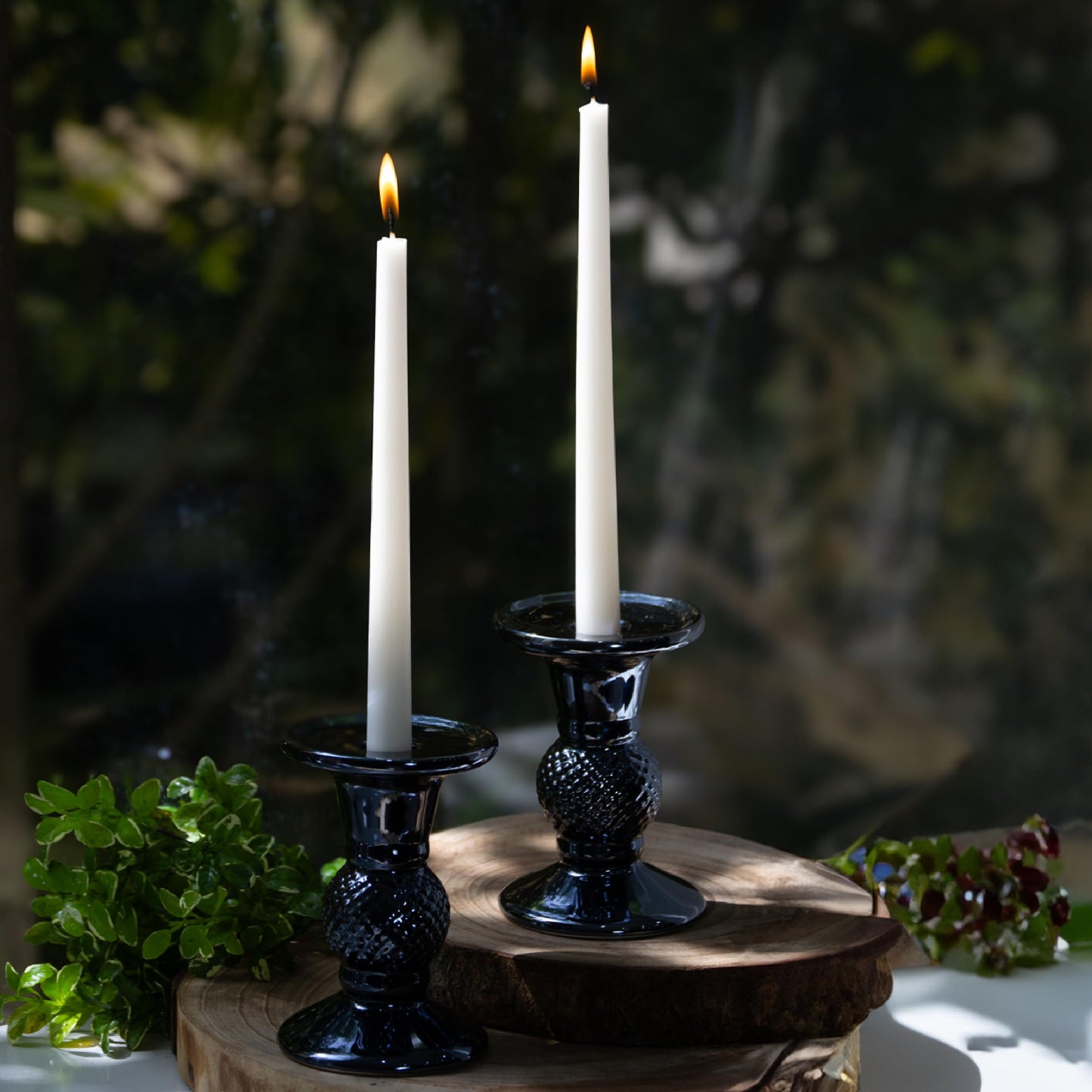 Estrella Blanca Ivory Taper Candles 10-Inch Ivory Candlesticks Dripless Long Cream Tapered Candle Tall Unscented Smokeless Slow Burning Paraffin Wax Candle Sticks for Wedding Dinner Home Decor 4 Pack