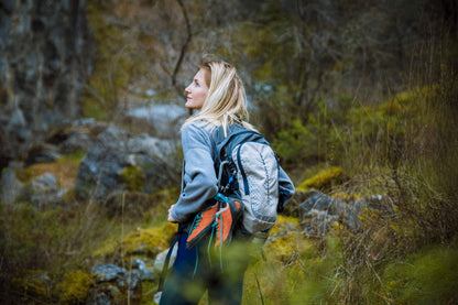 ALPS Mountaineering Hydro Trail 17L Backpack - Gray/Navy