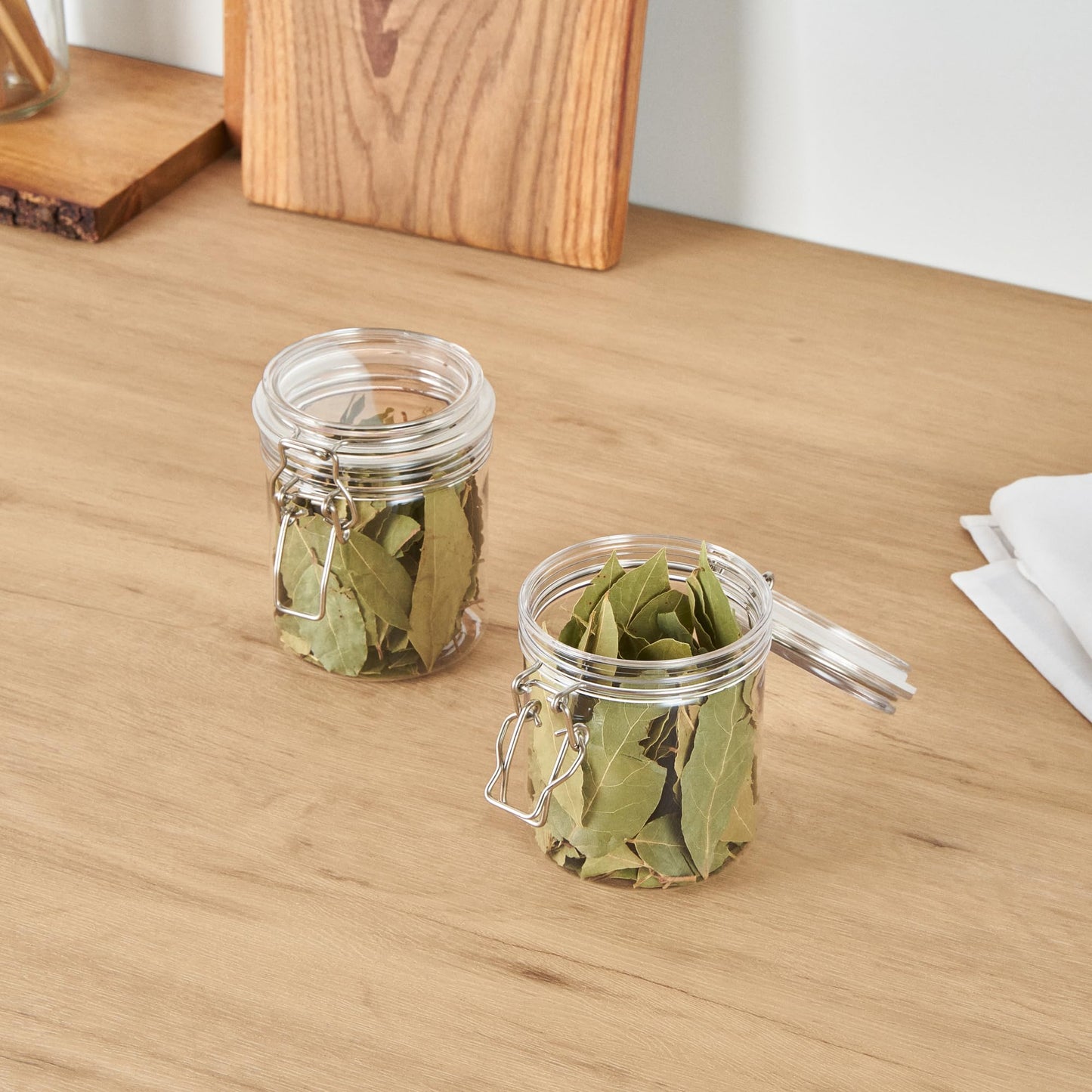 Restaurantware Food Container 20 Count 17 oz Plastic Airtight HInged Lid Jar Storage Canister Clear Wide Mouth