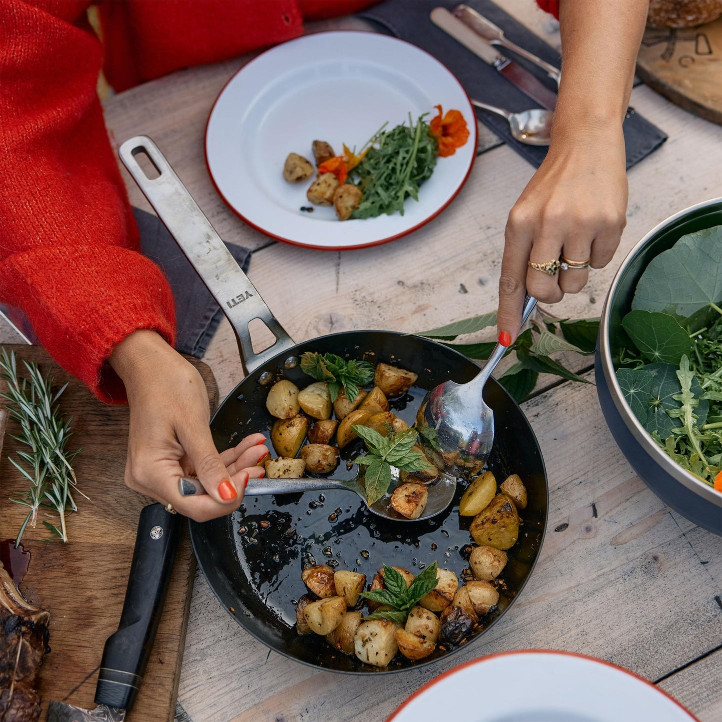 YETI Carbon Steel Skillet 10" - Pre-Seasoned Nonstick, Rust-Resistant, Use on Stovetop, Oven, Grill, or Campfire