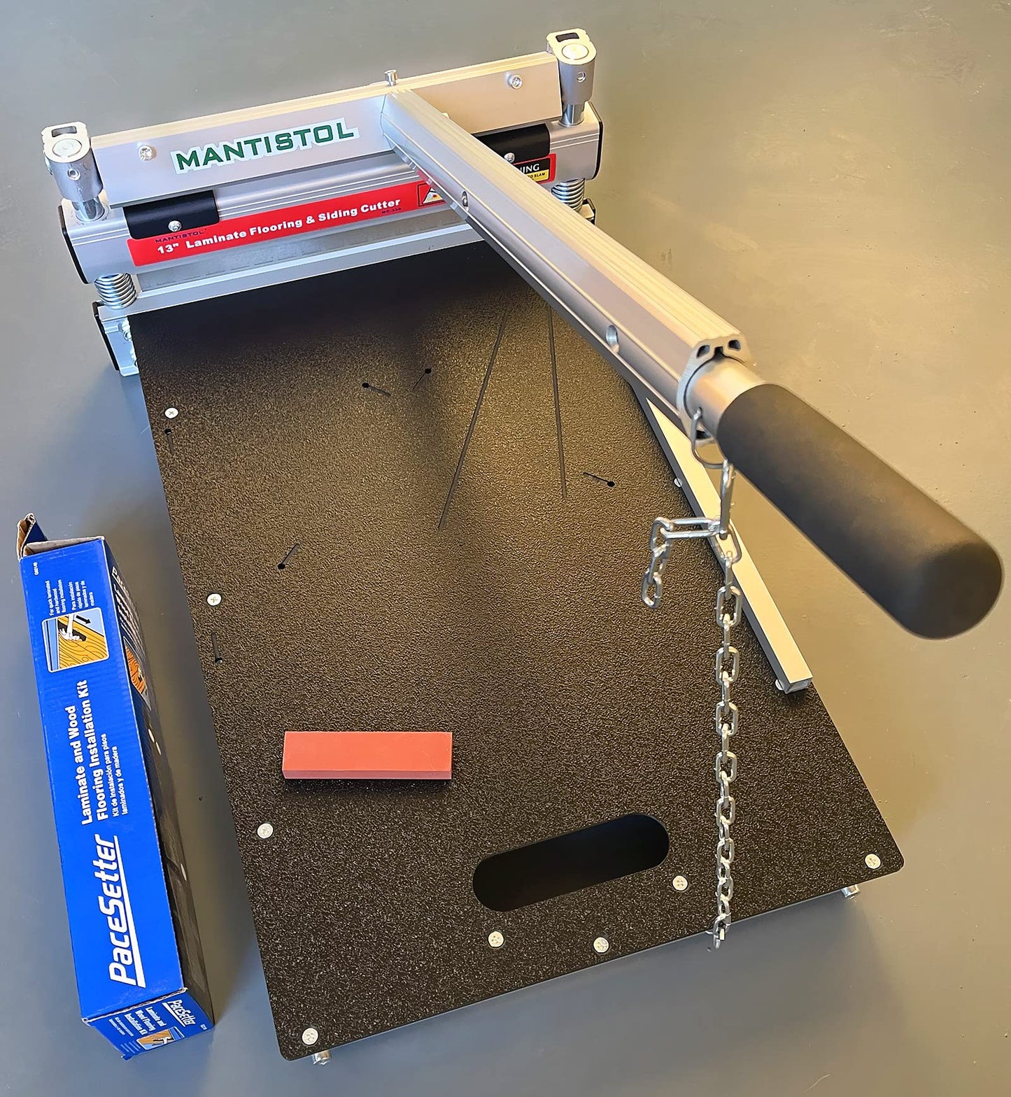 MANTISTOL 13'' Pro fooring cutter MC-330 with replacement blade and flooring installation kit