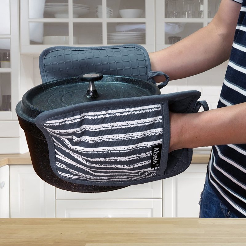 Alselo Silicone Pot Holders Set of 3 Heat Resistant & Non Slip Potholders, Professional Oven Hot Pads with Pockets Mitts for Kitchen Cooking Baking Barbecue