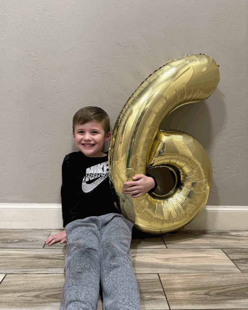 Light Gold Number 8 Balloon 40 Inch, 8th Birthday Party Decorations for Children, Giant 8 Foil Balloon for Party Supplies