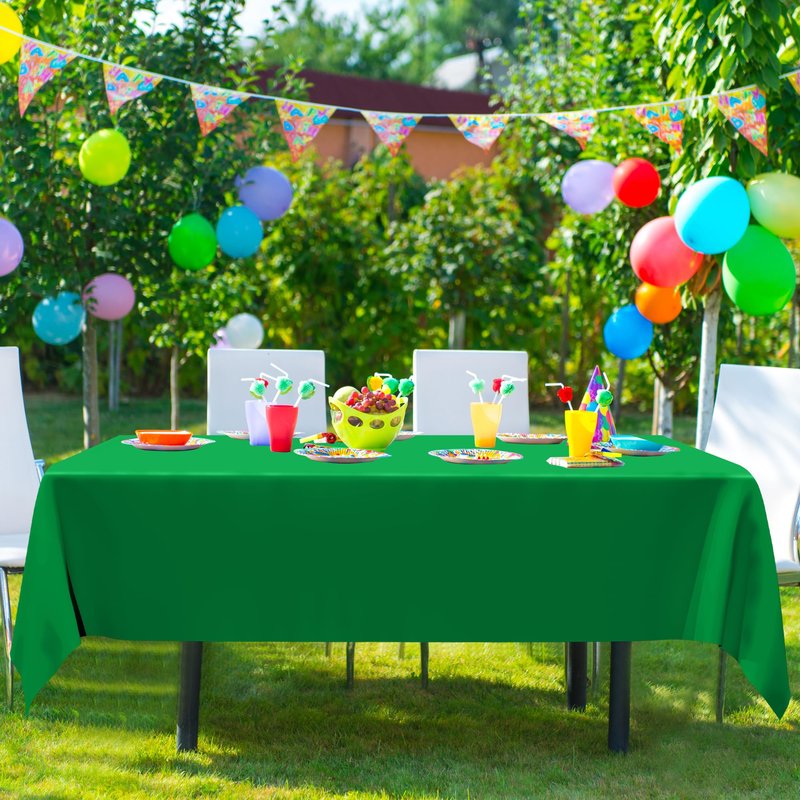 QZYL 2 Pack Green Plastic Tablecloths, 108 x 54 Inches Green Tablecloth for Rectangle Table, Rectangle Disposable Tablecloth Party Tablecover, Table Decor Party Supplies for Outdoor Indoor