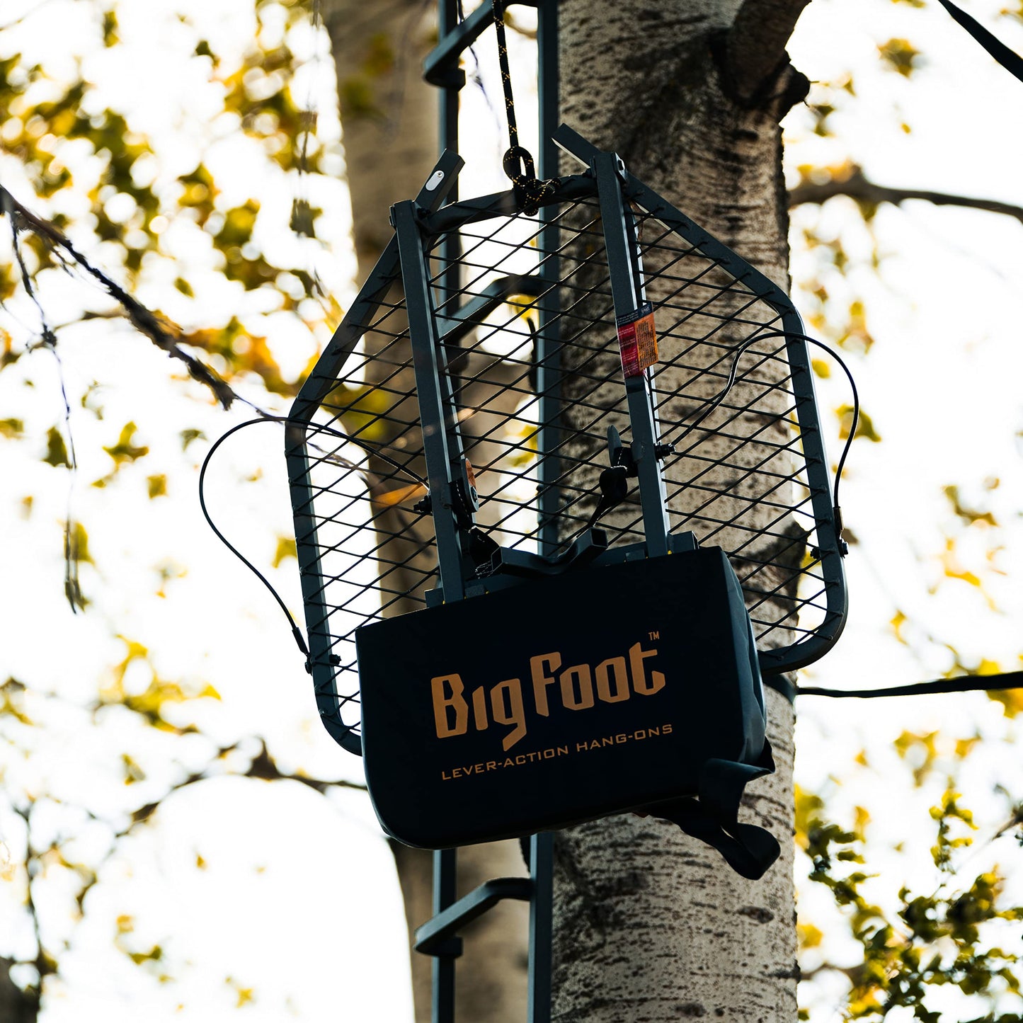 Rivers Edge® Big Foot™ Lever-Action Hang-On Treestand, Lightweight, Flip-Up Padded Seat, 24” x 28” Platform
