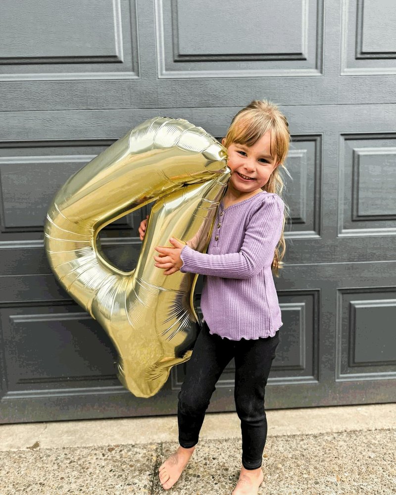 Light Gold Number 6 Balloon 40 Inch, 6th Birthday Party Decorations for Children, Giant 6 Foil Balloon for Party Supplies