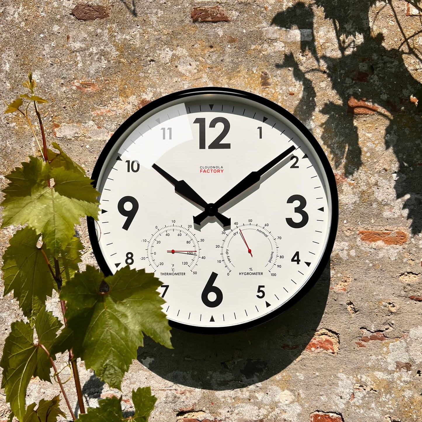 Cloudnola Indoor Outdoor Waterproof Metal Wall Clock with Thermometer and Hygrometer, Black, 18 inch Silent Non-Ticking Battery Operated Quality Quartz Round Clock for Patio and Home Decor