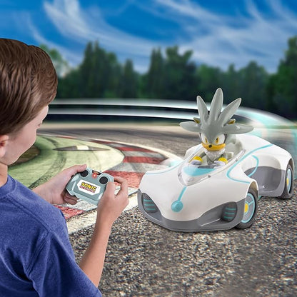 NKOK 1/28 Scale 2.4GHz RC Sonic 2PK RC Sonic &amp Silver Officially Licensed Full Function Radio Control Detailed 6.5” Vehicle and Character Grippy Tires Adjustable Front Wheels