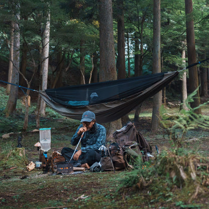 Onewind 12Ft Camping Hammock with Mosquito Net and Structure Ridgeline, Lightweight Portable Double Hammock with 12ft Tree Straps and Bugnet, Ideal for Wild Camping, Hiking, Backpacking, OD Green