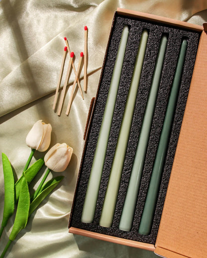Viyffo 12 Inch Green Taper Candles 4 Pack Unscented Smokeless Long Tall Tapered Candles for Candlesticks Sticks Wedding Home Decor Dinner