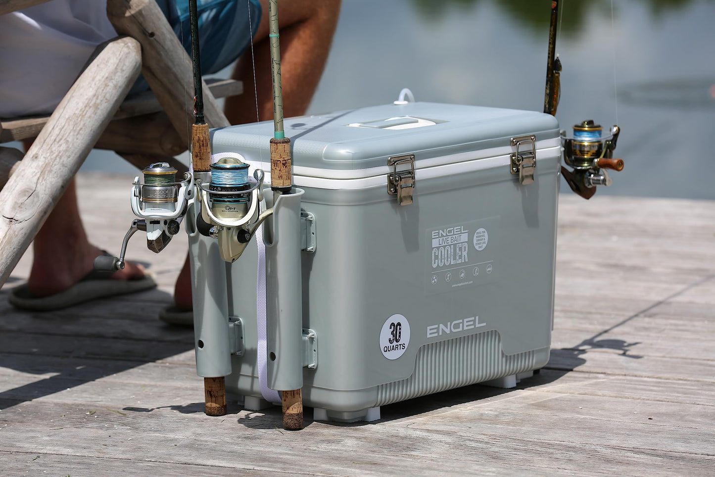ENGEL 30 Quart Live Bait Cooler PRO for Fishing - Portable Minnow and Bait Bucket with Lithium-Ion Rechargeable Aerator with 4 Rod Holders - Silver (30QT)