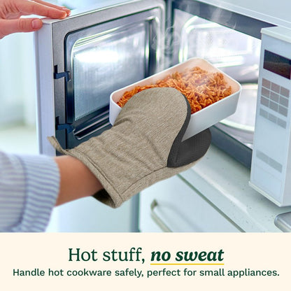 Cuisinart Mini Oven Mitts – 5.5” x 7” Heat-Resistant Kitchen Mitts for Oven with Non-Slip Neoprene Palm, Cotton Filling, and Fabric Loop – Durable Oven Mitt Set for Cooking & Baking (Chambray)