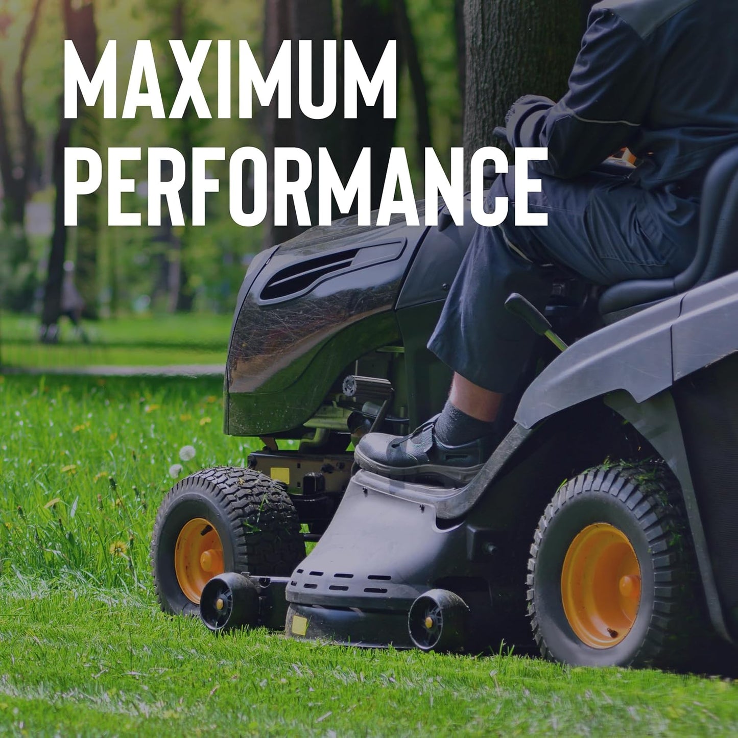 STP Premium Small Engine Oil - SAE 10W-30 Formula Reduces Wear for Lawnmowers & Tractors | 32 Oz