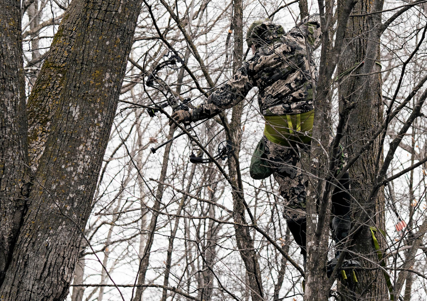 NatureBlend Tree Stand Safety Rope Hunting Platform, 12"x12" Die-Cast Aluminum Saddle Hunting Platform, Silent Adjustable Tree Saddle Platform