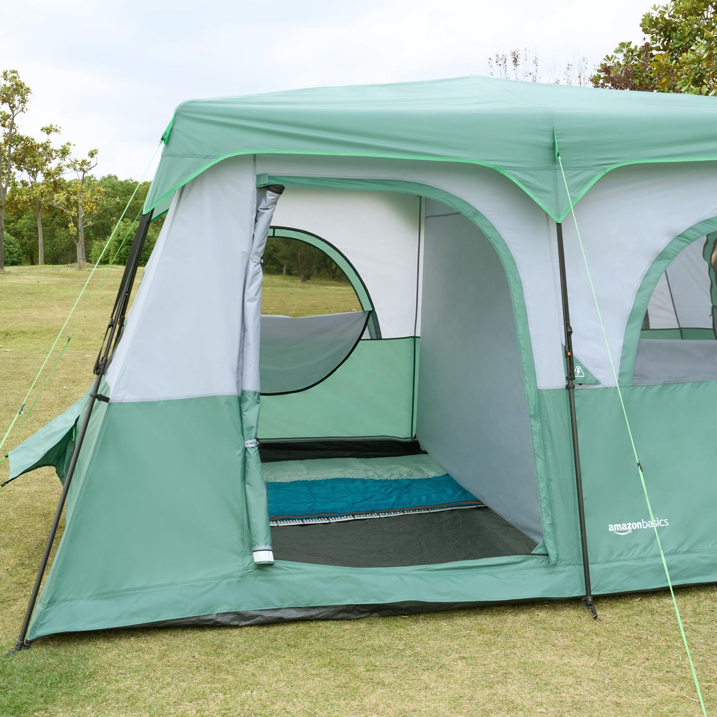 Amazon Basics 10-Person Instant Camping Tent with Rainfly, Easy Setup, Weather-Resistant, for Family Camping and Hiking, Mesh Windows, Ventilation, Storage Pockets, Green