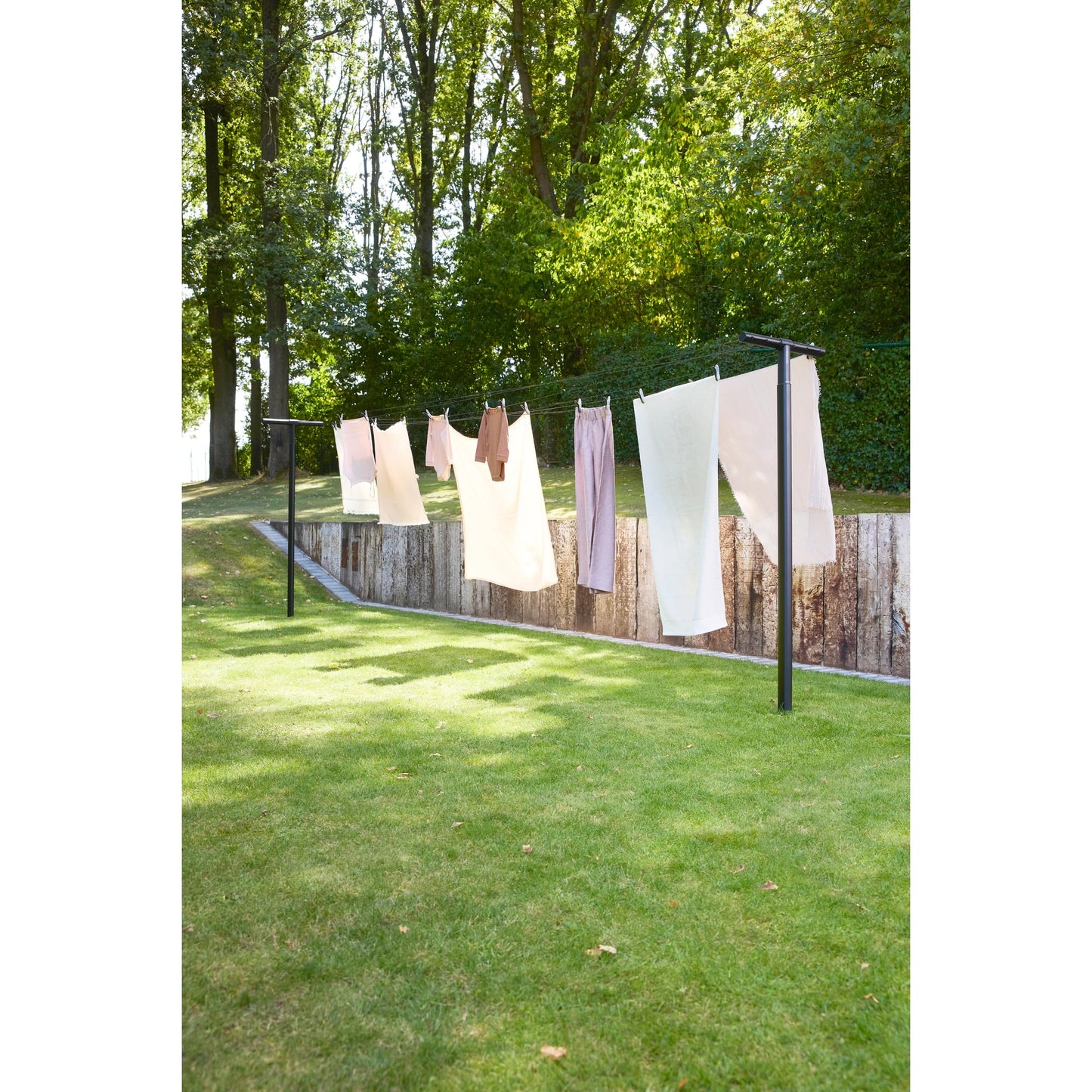 Brabantia Hangout Clothesline with Aluminium Poles 164ft/50m (Black), Washing Line for Outdoor Use, Clothing Line for Airing Laundry