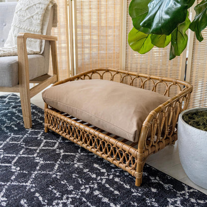 THE LICKER Store DBD1005A Elevated 27.5" x 17" Bohemian Handwoven Rattan Dog Daybed with Machine-Washable Cushion, Natural