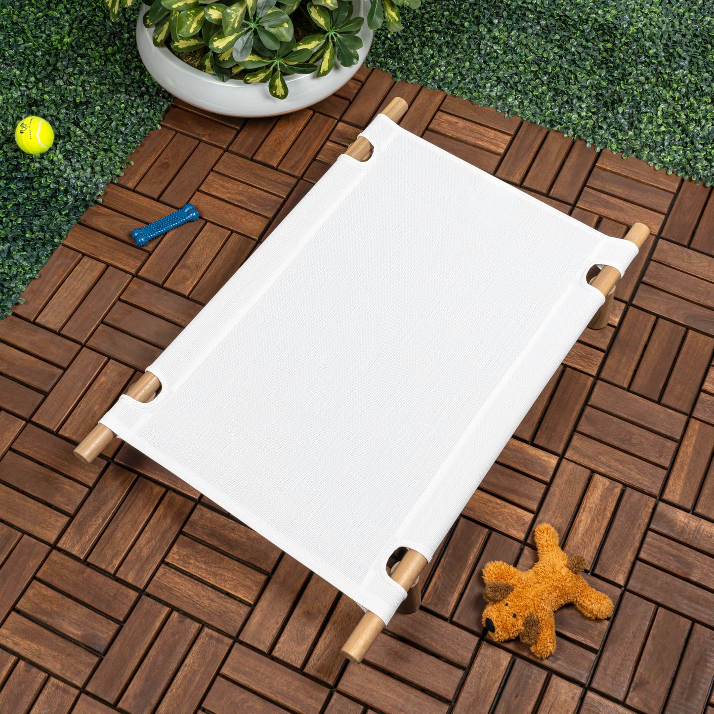 THE LICKER Store DBD5000A Chester 32" Modern Minimalist Wood Frame Elevated Outdoor Dog Bed, Snow/Light Teak