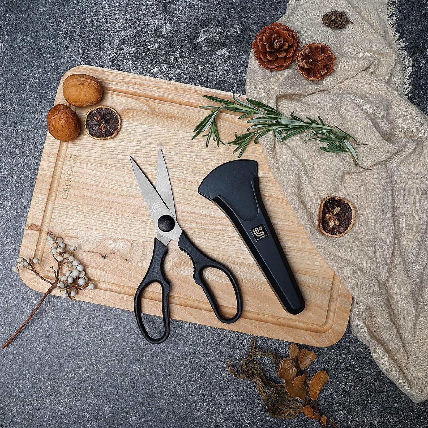 Linoroso Kitchen Shears - Heavy Duty Scissors with Magnetic Holder | Dishwasher Safe, Japanese Steel for Meat & Vegetables, Black