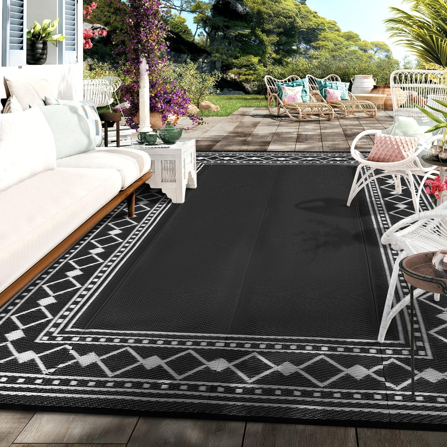 GlowSol 10x14 Outdoor Rug Waterproof Reversible Camping Mat, Plastic Straw Rug for RV Deck Backyard Porch Balcony Lawn & Beach, Easy Cleaning Outdoor Patio Rugs for Outside Decor, Black/White