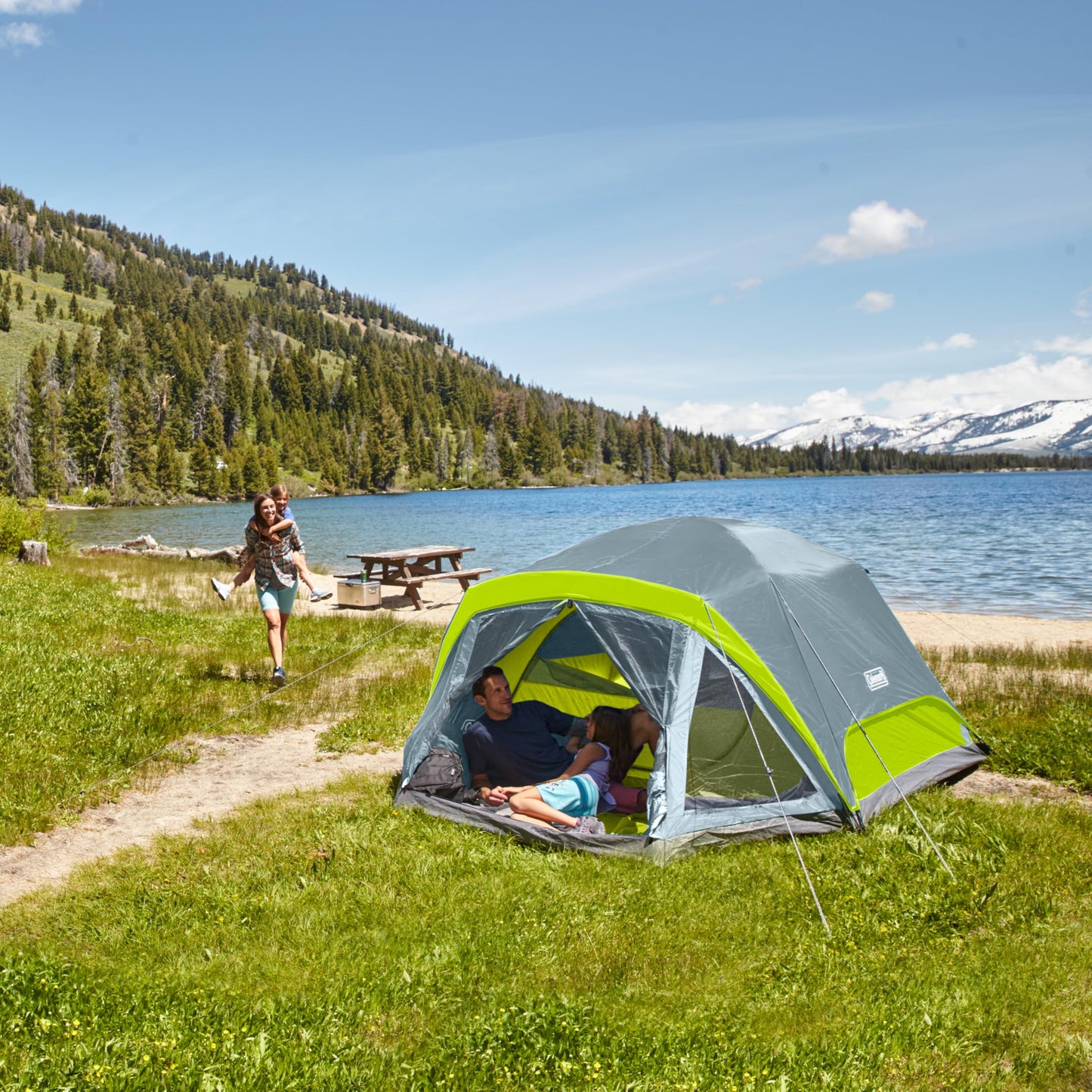 Coleman Skydome Camping Tent with Screened Porch & 5-Minute Setup, Weatherproof 4/6/8 Person Tent with Rainfly & Carry Bag, Made of PFAS-Free Materials
