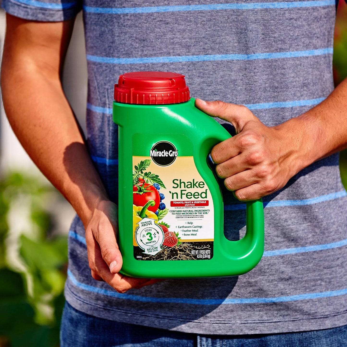 Miracle-Gro Shake 'N Feed Tomato & Vegetable Plant Food - 4.5 lb Fertilizer for In-Ground & Container Gardens