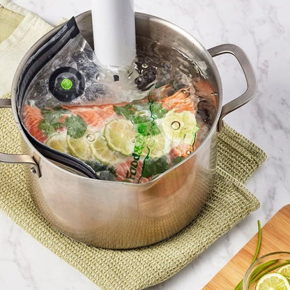 FoodSaver® Reusable Gallon Vacuum Zipper Bags - Keep Food Fresh Longer | BPA-Free, Durable Design