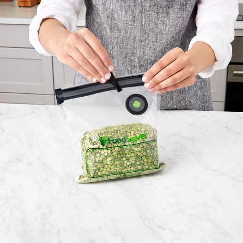 FoodSaver® Reusable Gallon Vacuum Zipper Bags - Keep Food Fresh Longer | BPA-Free, Durable Design