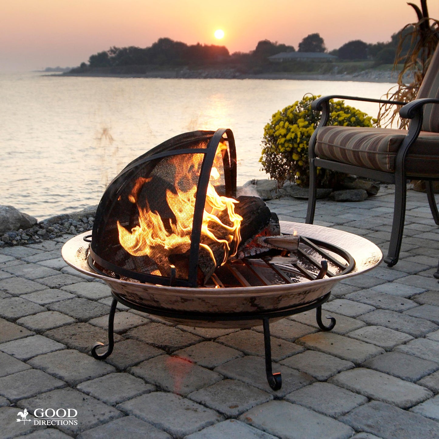 Good Directions Fire Pit Spark Screen Hinged for Easy Access (29 inch)