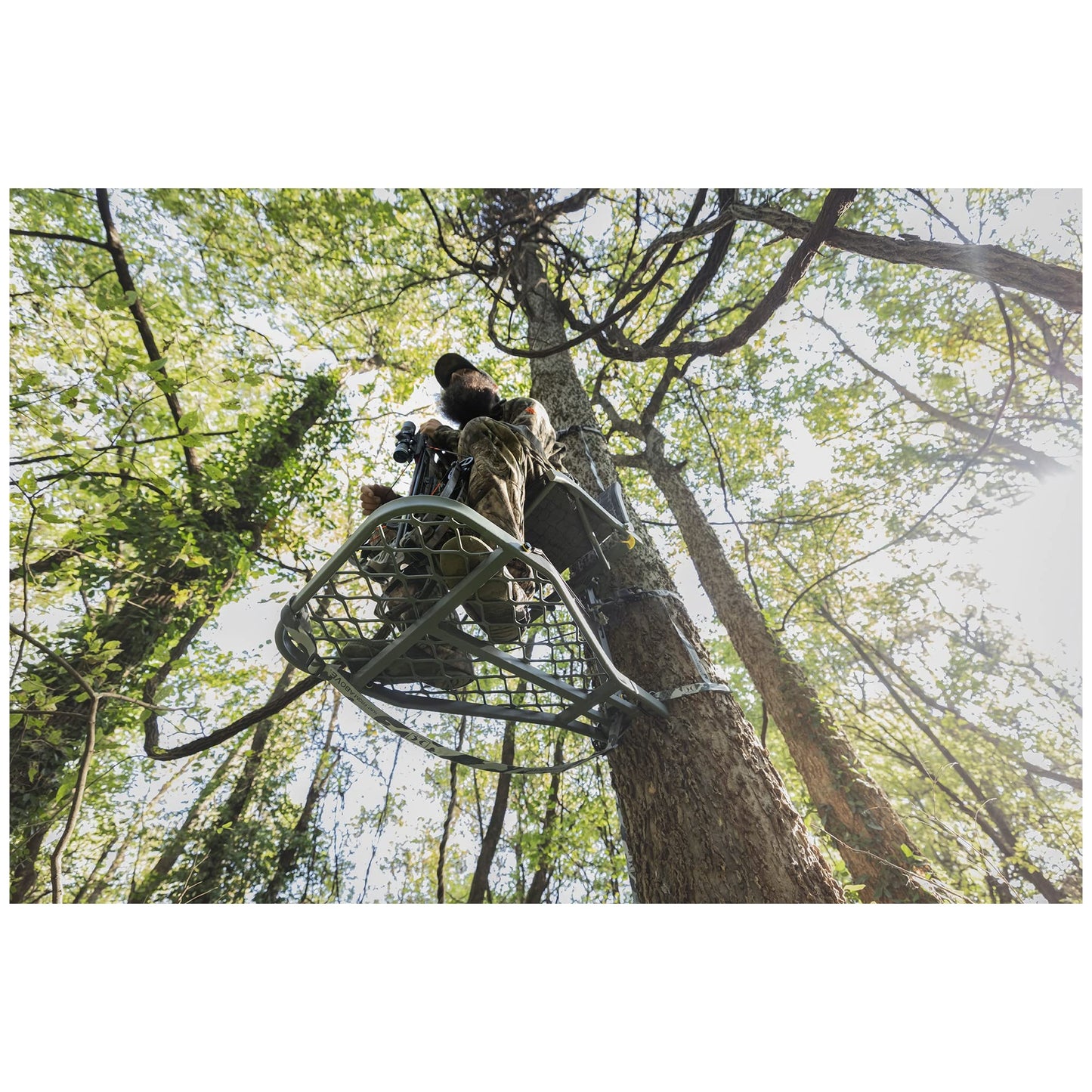 Hawk Rival Lite Hang-On Portable Aluminum Big Game Hunting Tree Stand with 29" x 20.5" Adjustable Platform