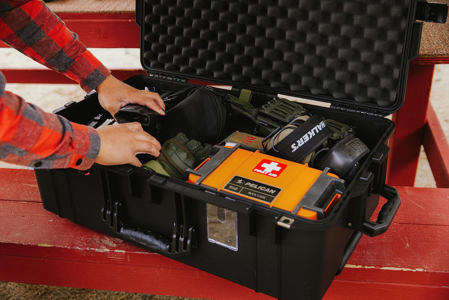 Pelican Air 1595 Case with Trekpak Divider (Black)