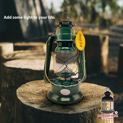 LIGHT OF MINE Little Wizard Oil Lantern, 12in Height, 17 oz Capacity, 23 Hour Burn Time, Green, Model PARE-CHIMN