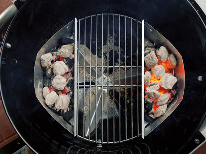 Weber Master-Touch Charcoal Grill, 22-Inch, Ivory – Premium Outdoor BBQ Grill with Tuck-Away Lid Holder & One‑Touch™ Cleaning System, Porcelain‑Enameled Kettle