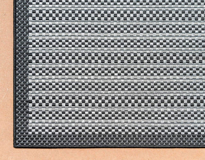 Unique Loom Outdoor Border Collection Area Rug - Checkered (8' x 11' 4" Rectangle, Gray/ Black)