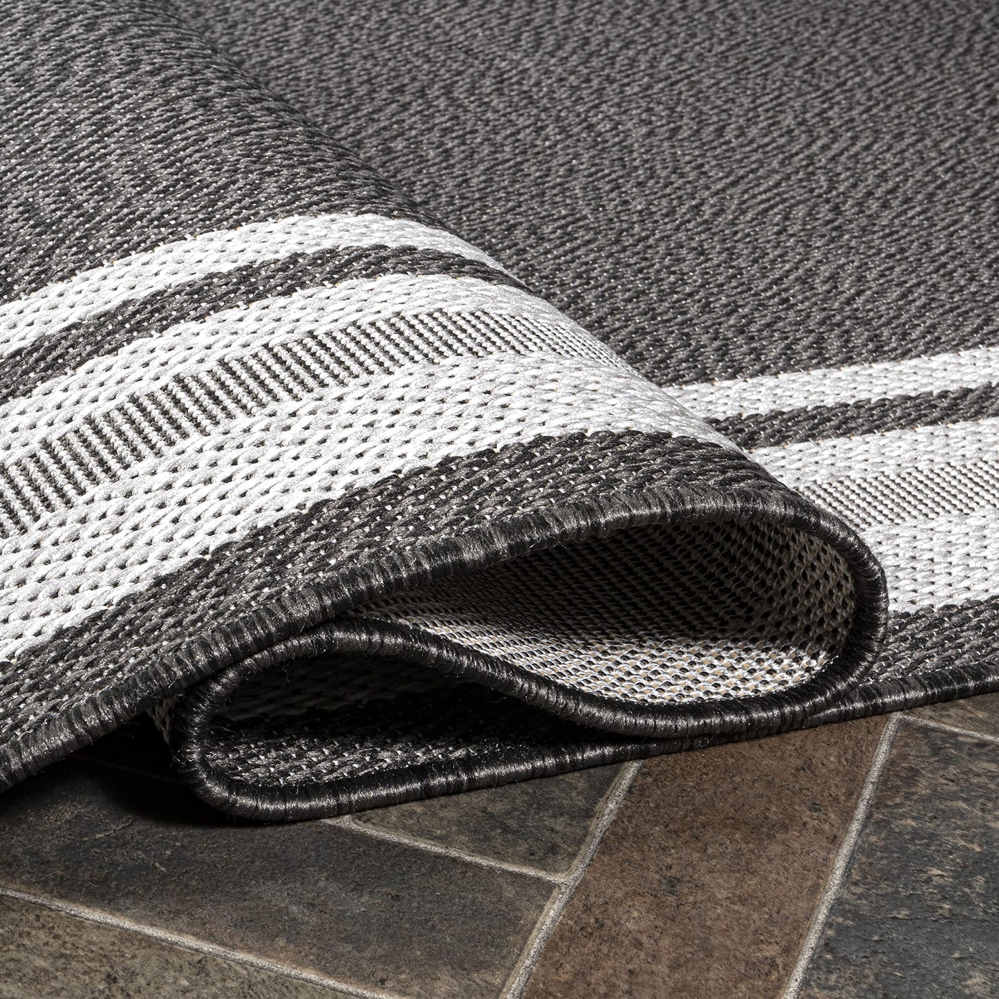 JONATHAN Y Border Stripe Indoor Outdoor Area Rug 8X10 Black/Cream, James Modern for Backyard, Patio, Porch, Easy-Cleaning, High Traffic, Pet-Friendly, Non-Shedding (SMB201C-8)