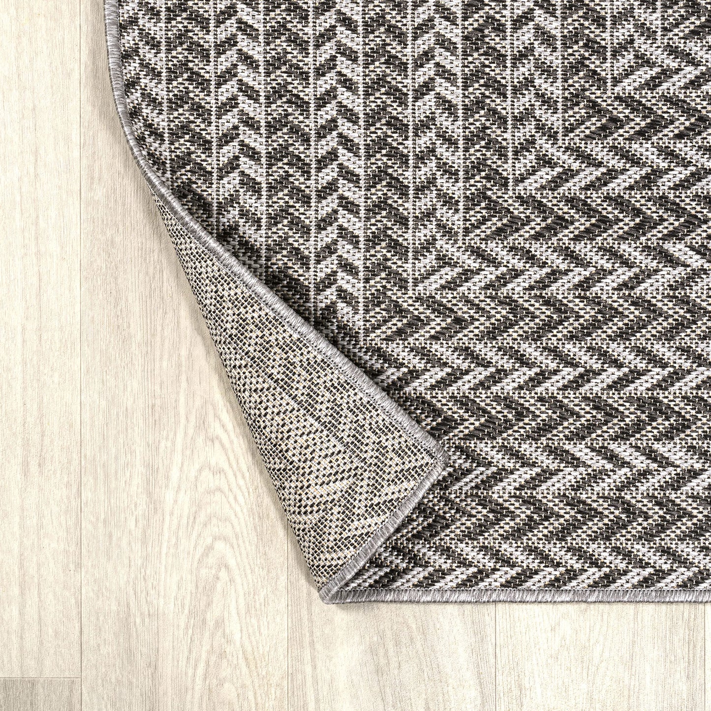 JONATHAN Y Concentric Squares Indoor Outdoor Area Rug 8X10 Black/Light Gray, Chevron Modern for Backyard, Patio, Porch, Easy-Cleaning, High Traffic, Pet-Friendly, Non-Shedding (SMB206B-8)